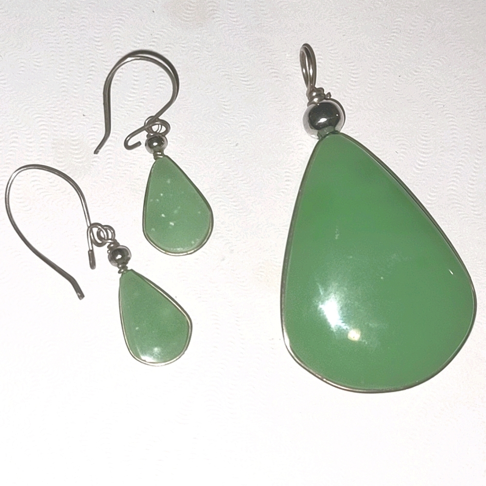 Eatings & Pendant - Green Aventurine